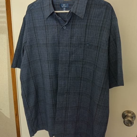 New Men's Button Down - Picture 2 of 2